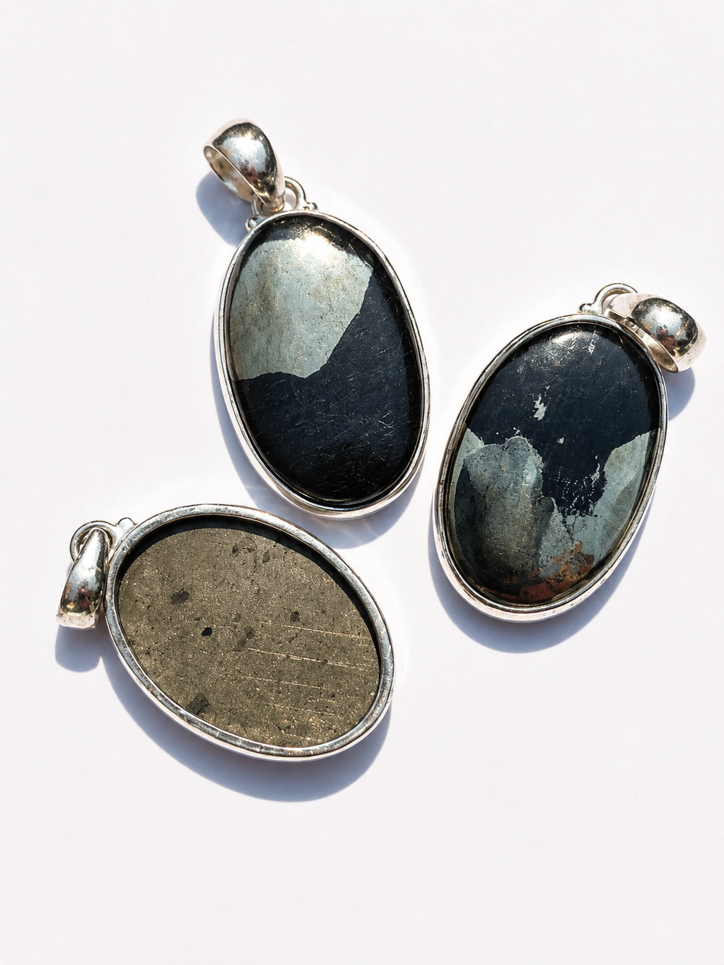 Pendentif Pyrite sur magnétite 2.5/3 cm