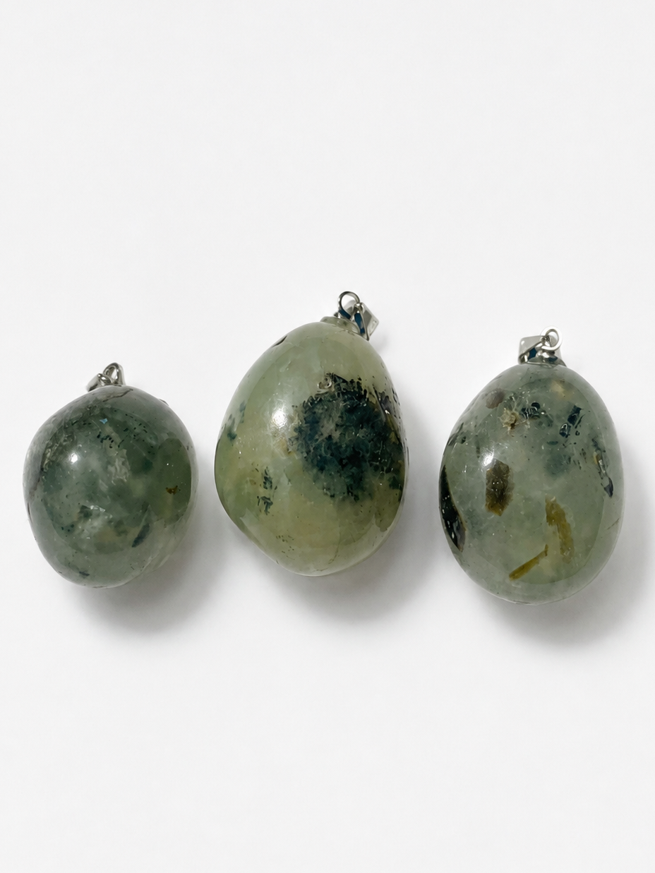 Pendentif pierre roulée Préhnite