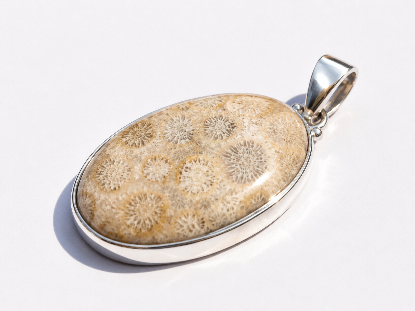 Pendentif Corail fossile 3.5cm